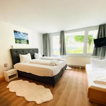 Ferienwohnung Schoenblick شقة *